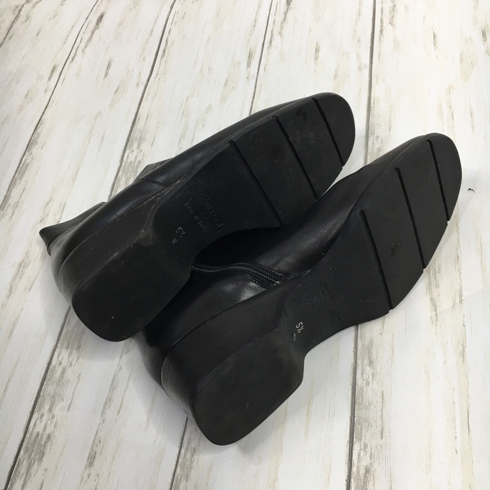 Amalfi Pillow A Black Leather Ankle Booties - Picture 6 of 8